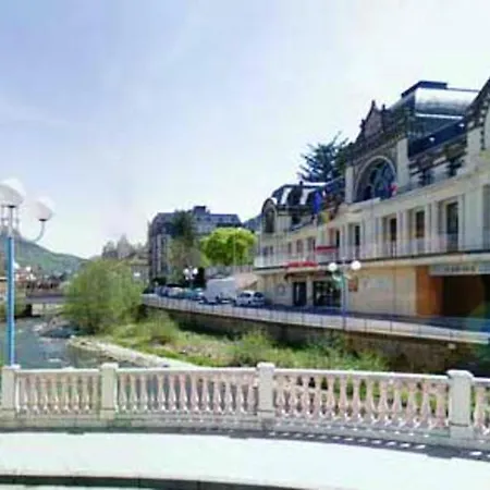 Appartement D'Une Chambre A La Bourboule Avec Magnifique Vue Sur La Montagne Jardin Clos Et Wifi A 12 Km Des Pistes アパート